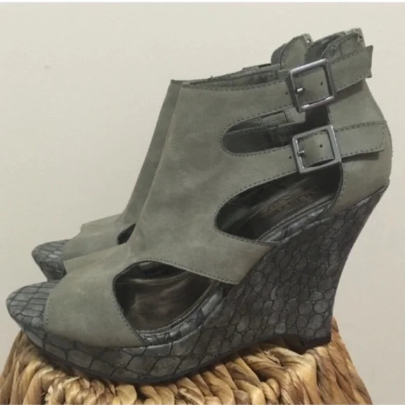 🆕 Unlisted by Kenneth Cole Women's Gray Open-Toe Sandals! 💥 - Picture 9 of 9